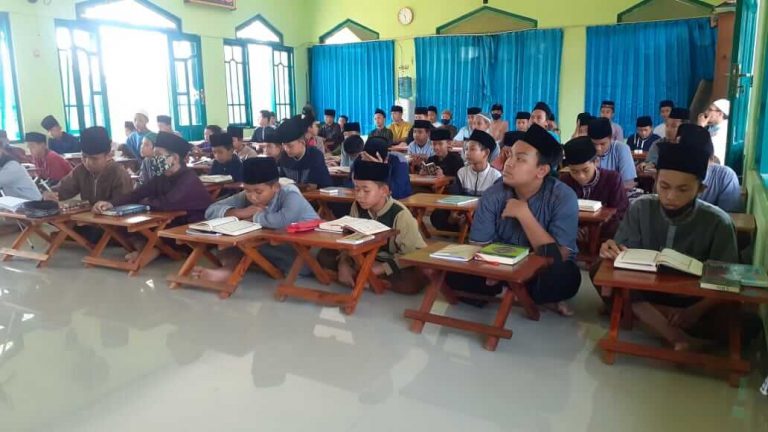 JUARA MTQ PIALA PRESIDEN